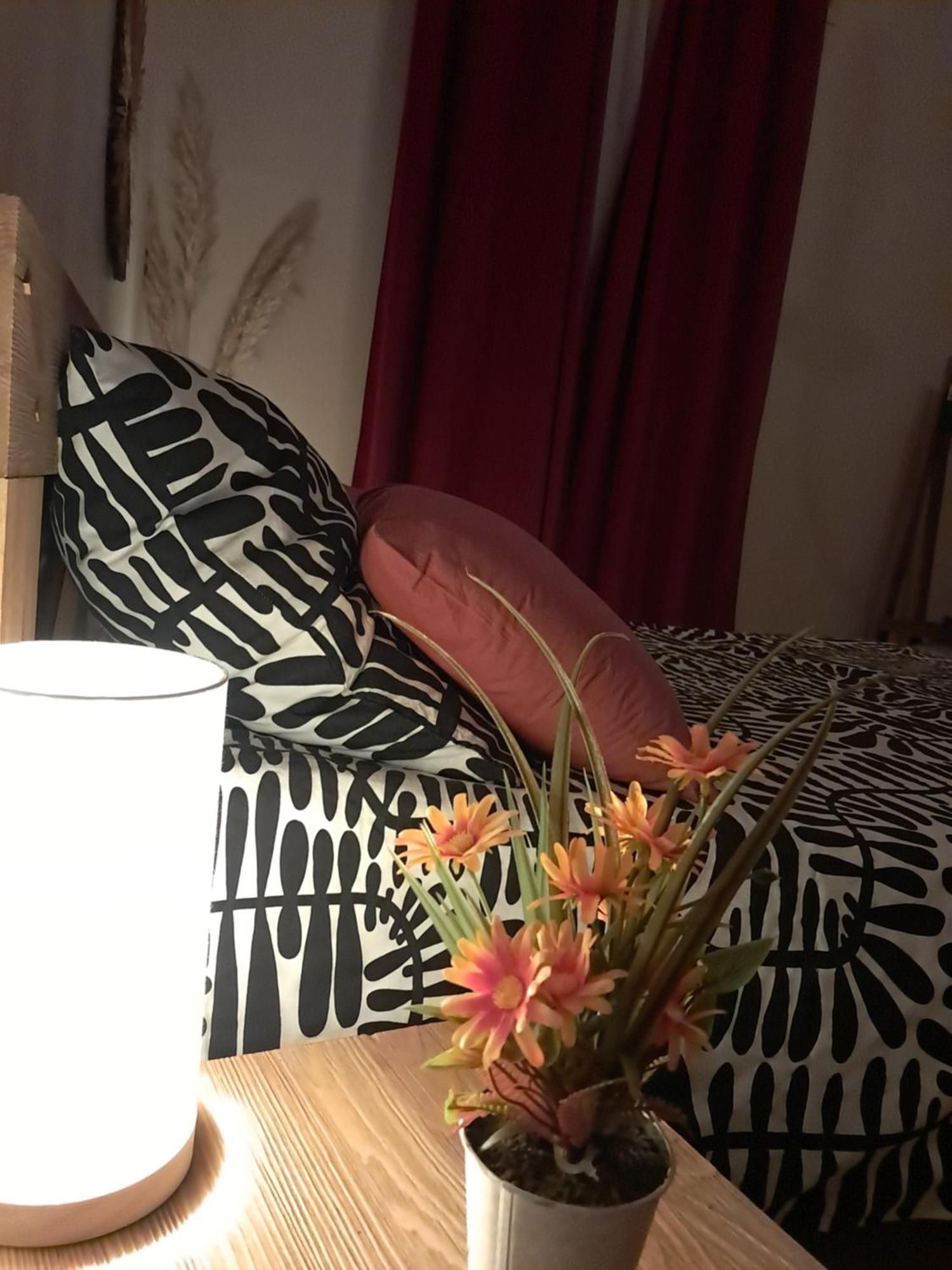 L'Oostaloo Logement De Vacances Usclas-l'Herault ภายนอก รูปภาพ