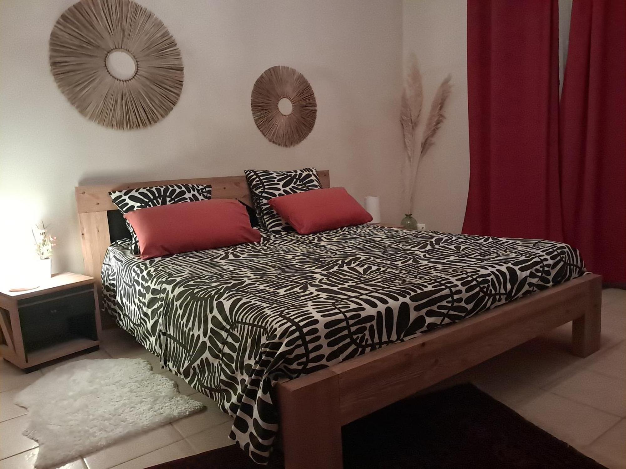 L'Oostaloo Logement De Vacances Usclas-l'Herault ภายนอก รูปภาพ